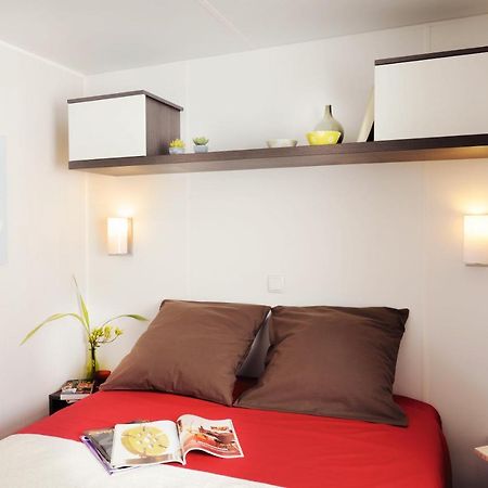 Camping De La Baie 호텔 라트리니트쉬르메르 외부 사진