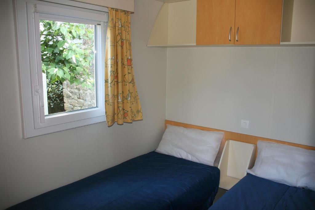 Camping De La Baie 호텔 라트리니트쉬르메르 객실 사진