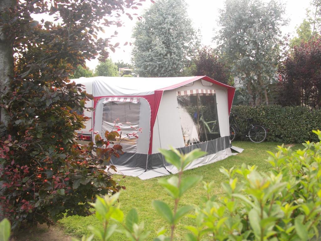Camping De La Baie 호텔 라트리니트쉬르메르 외부 사진